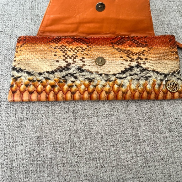 Massimo Dogana clutch, purse, handbag for special occasion evening bag. - Picture 11 of 14